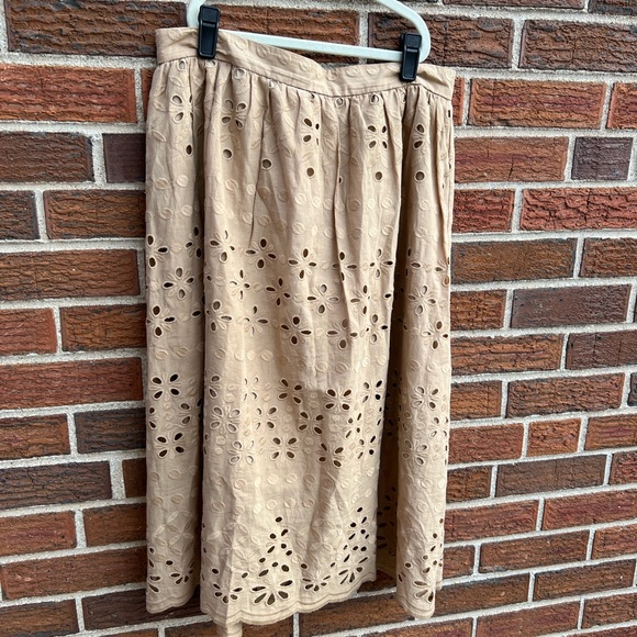 Ann Taylor Midi Skirt - Picture 2 of 5